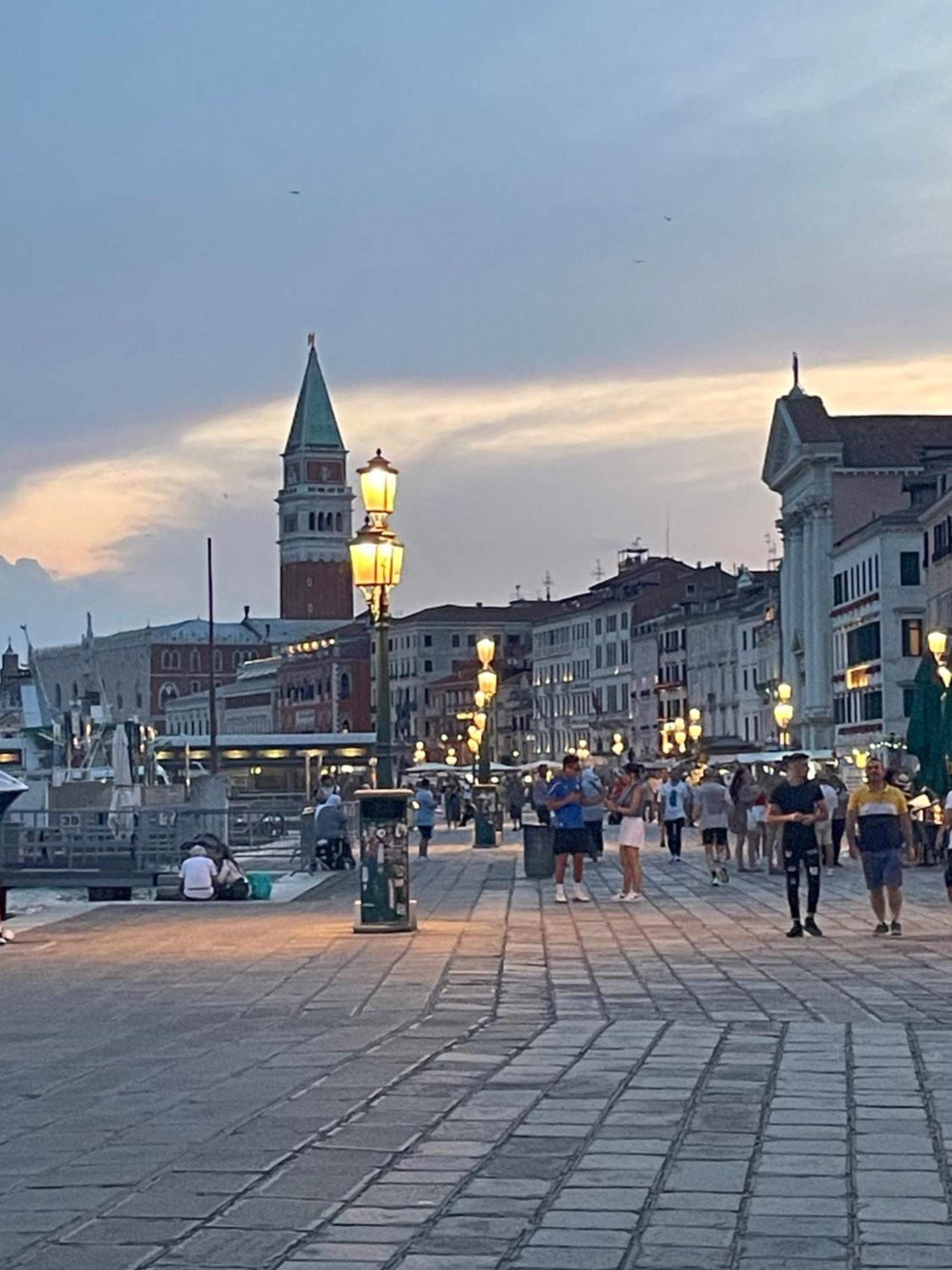 Suite Primo Piano Velence Kültér fotó